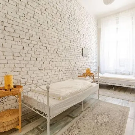 For Rent In Centre 아파트 부다페스트