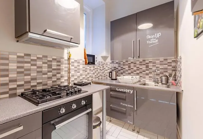 For Rent In Centre