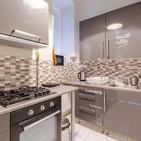 For Rent In Centre
