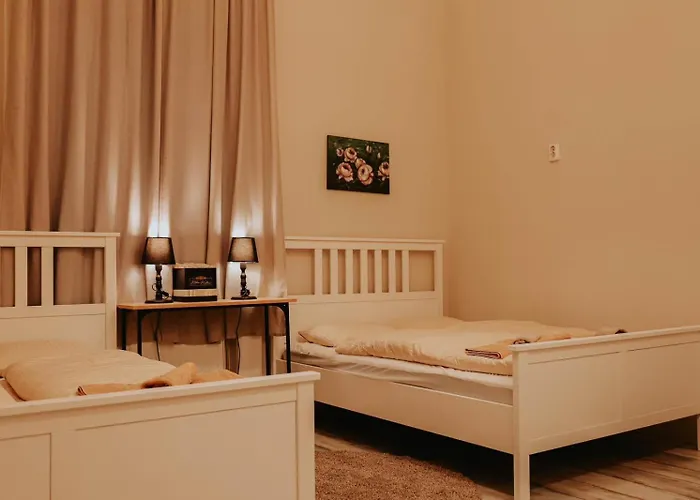 For Rent In Centre