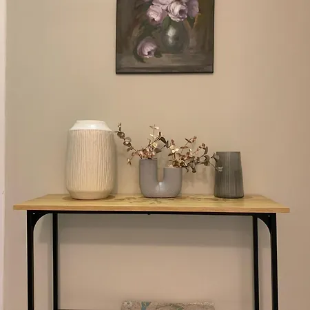 Apartment For Rent In Centre *